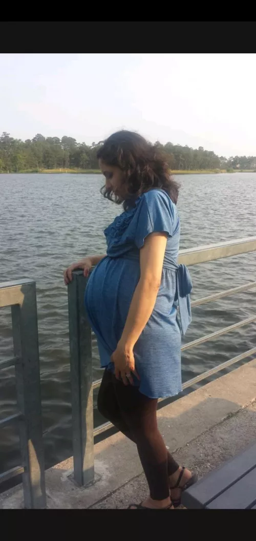 Preggo teacher. by yessica85