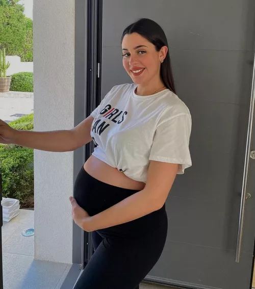 Pregnant hot by Glum_Ad532