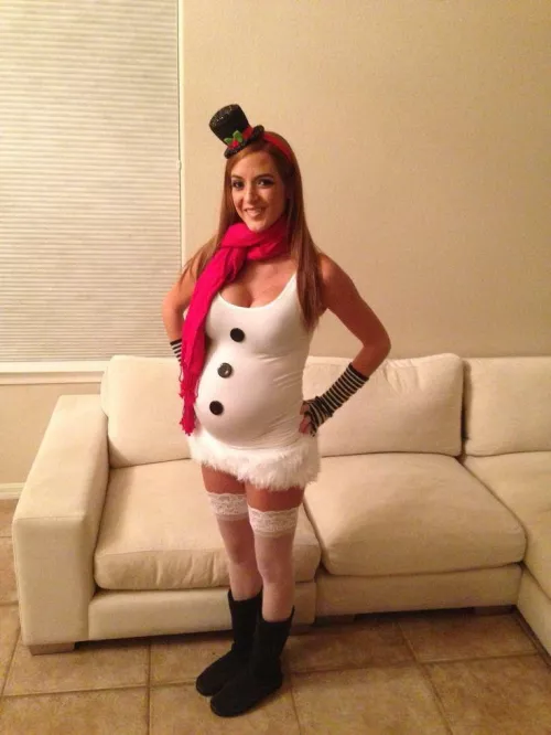 Pregnant Santa Girl by Adroxter