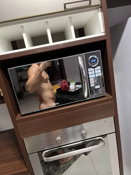 Preparing lunch. by italofassin