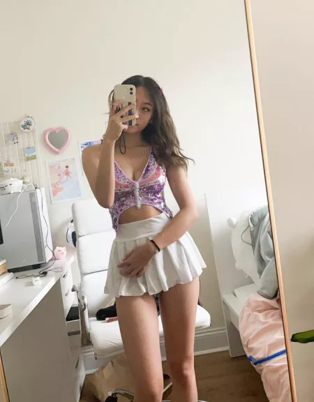 Pretty by SommerRaysYogaPants