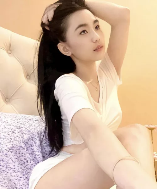 Pretty by SommerRaysYogaPants