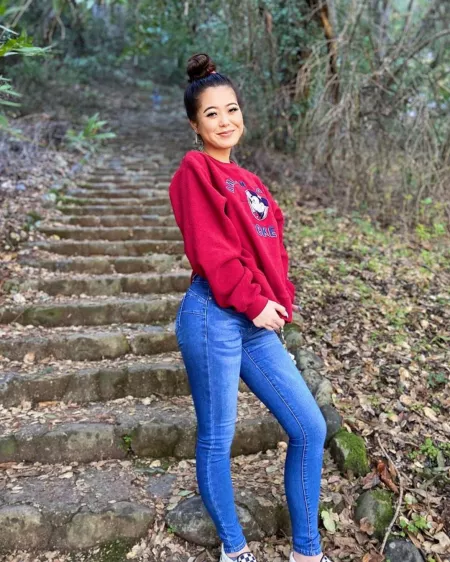 Pretty by SommerRaysYogaPants