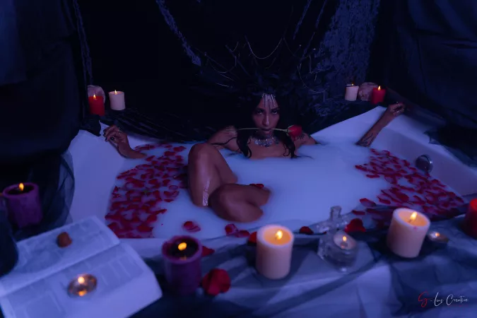 Pretty face 😻 dark soul 😈 by AnnieUpBihh