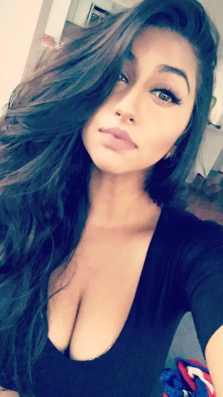 Pretty Face by NickiMinajButtHole