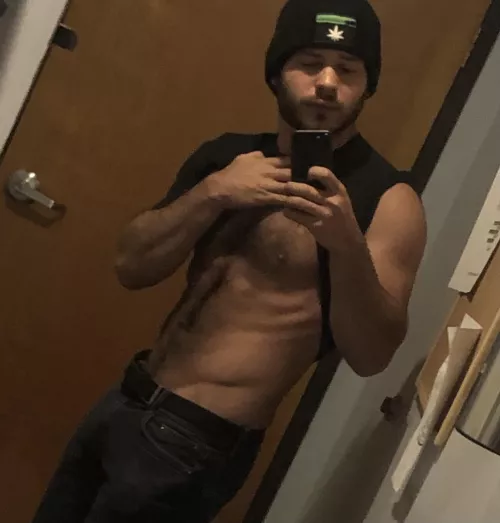 Pretty good lighting in here 😇 (thanks for all the love on my cat post yesterday btw) by TristanMoreau