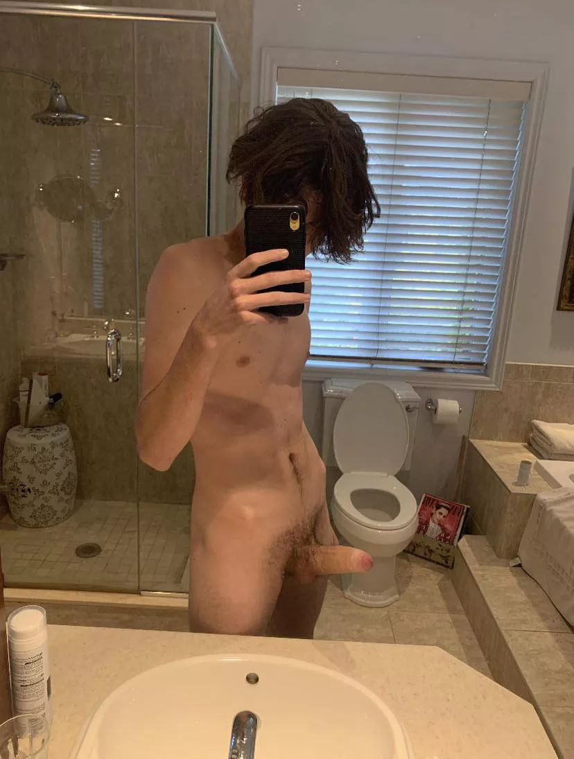 Pretty horny today😈 posted by sippinthepeachsoda