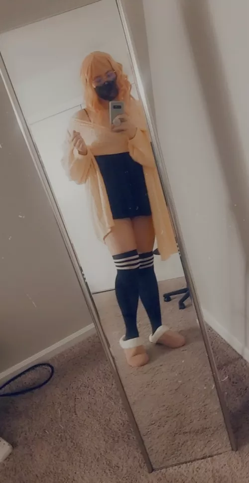 Pretty in pink 💗🌸 by OnTheFemSide