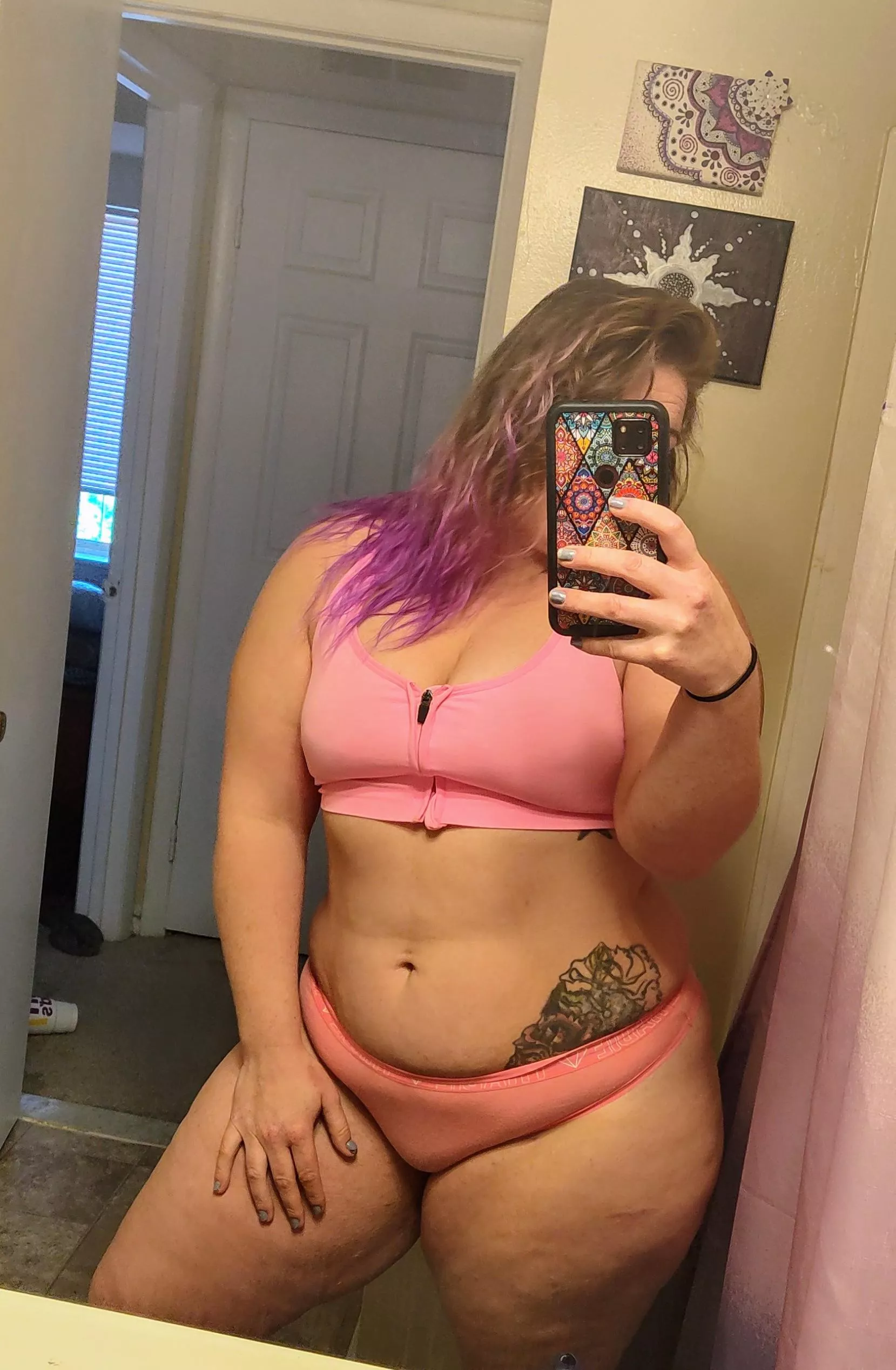 Pretty in pink posted by melli666_