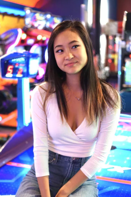 Pretty in the lights by likesasiangirls