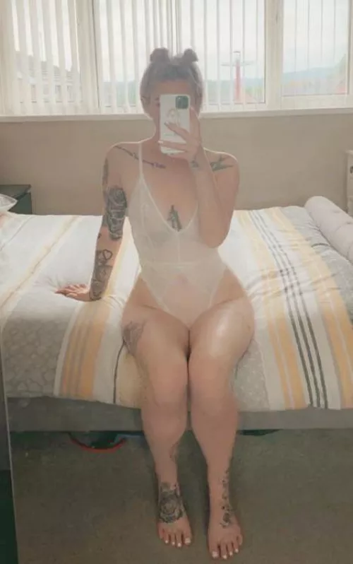 pretty in white?? 😜 by No-Scarcity4899