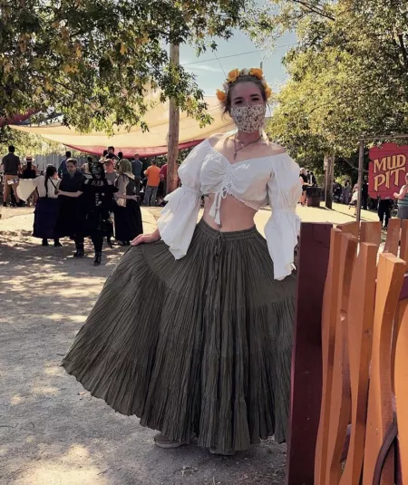 pretty peasant by vedasiw