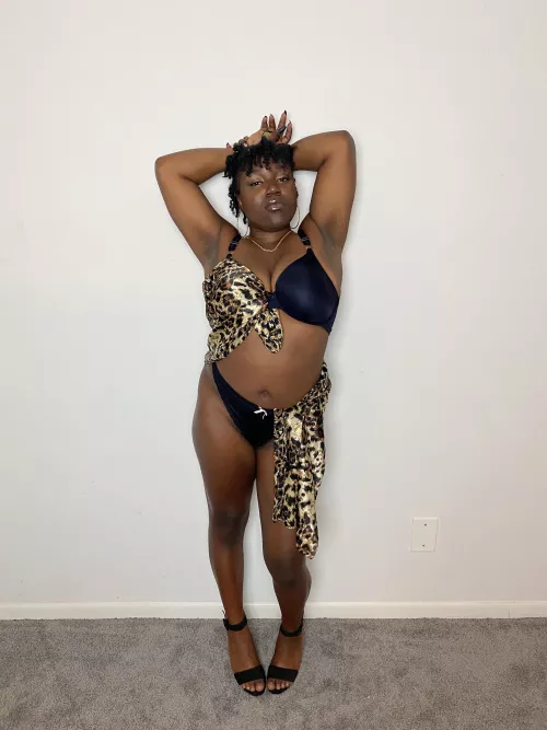 Pretty pits need kissed by tianablowing