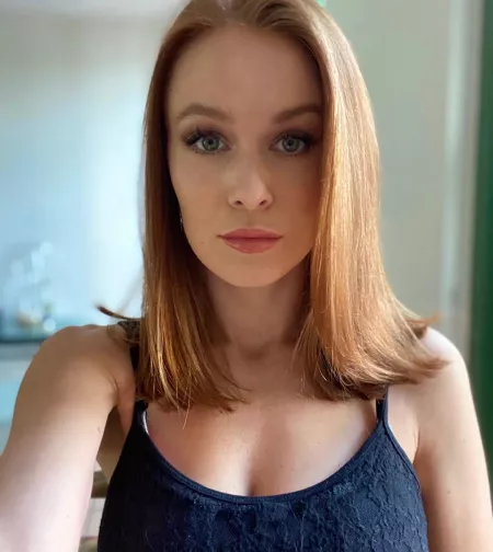 Pretty by sandstringer