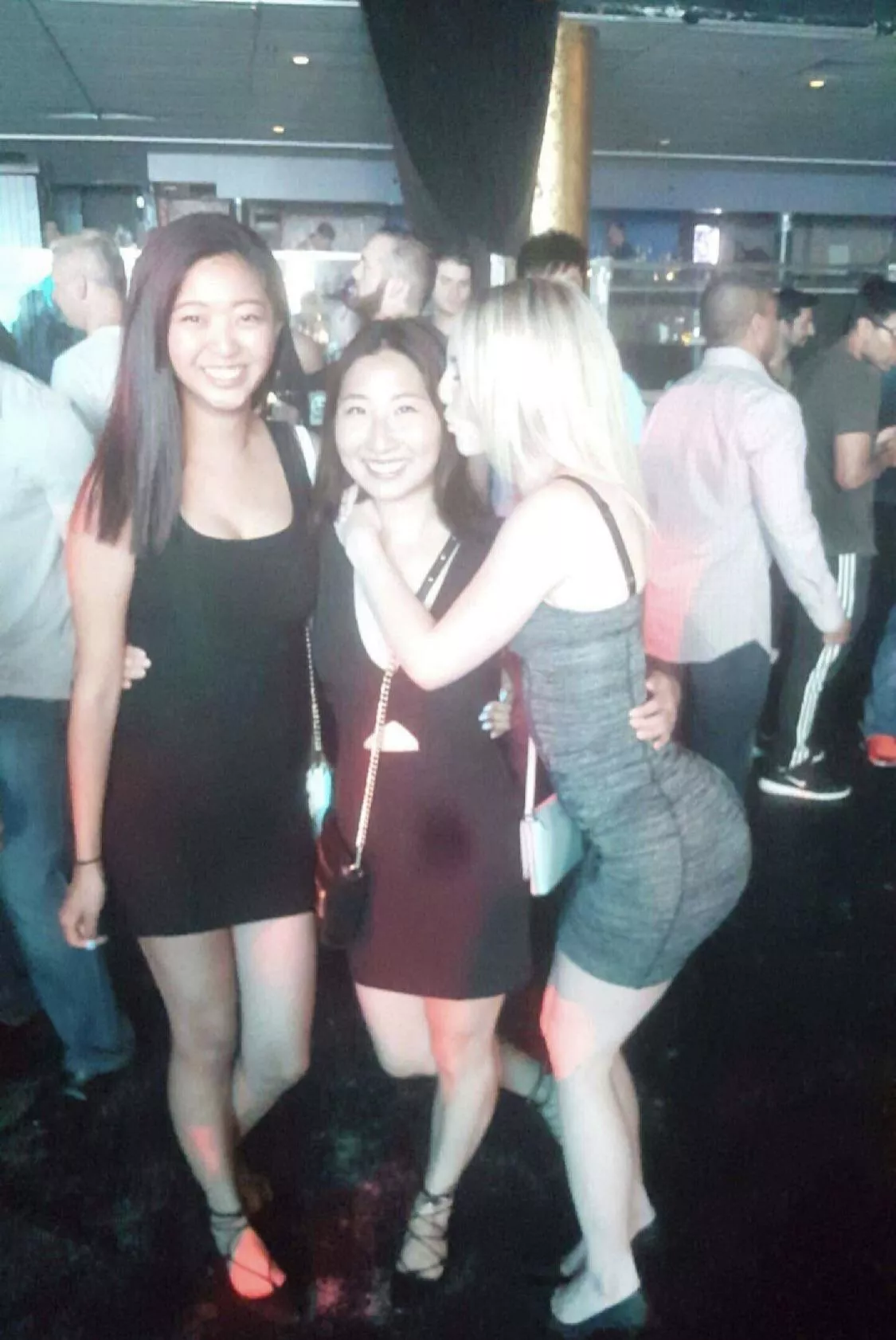 Previous post reminded me of this dress posted by justusingredditUSA