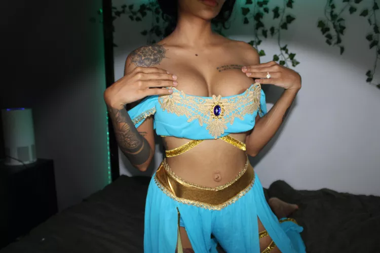 Princess Jasmin needs your cock inside her 😈 by misspiggynyc