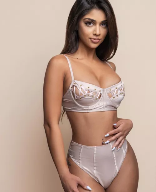 Priyanka Ares by alejour