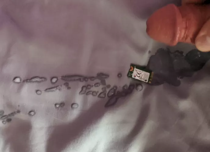 [proof] cum on some tech by Sanuel_Hayden