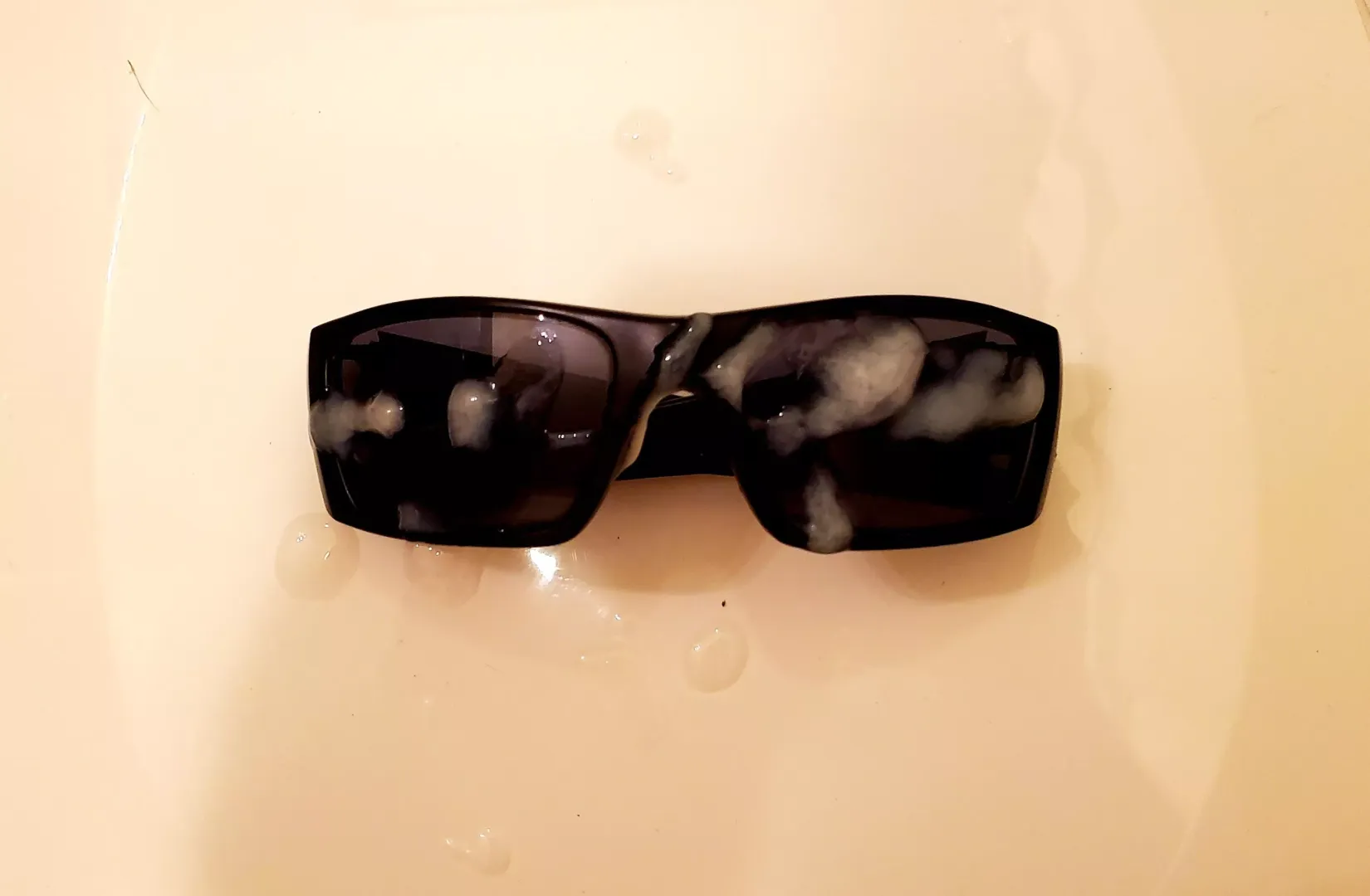 [Proof] Cum on sunglasses posted by Cumming6999