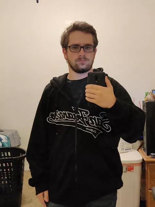 PSA: Online dating is dumb. Here have a hoodie selfie :) by Kendragon7