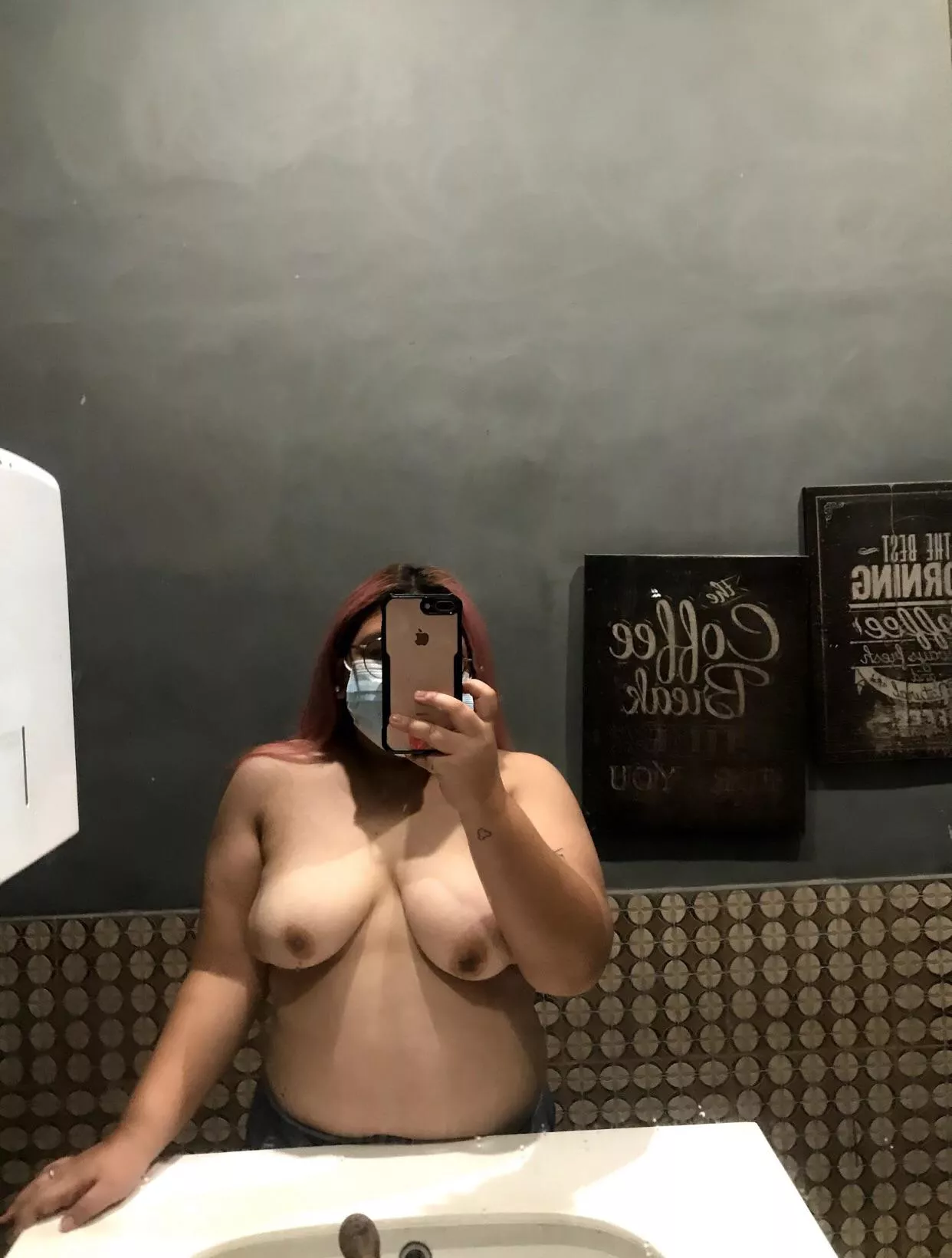 Public (f) posted by Chickenuggetssss