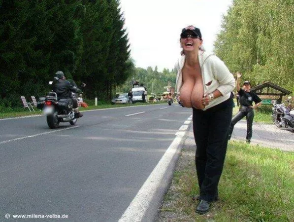 Public flashing by HolidayPhotograph700