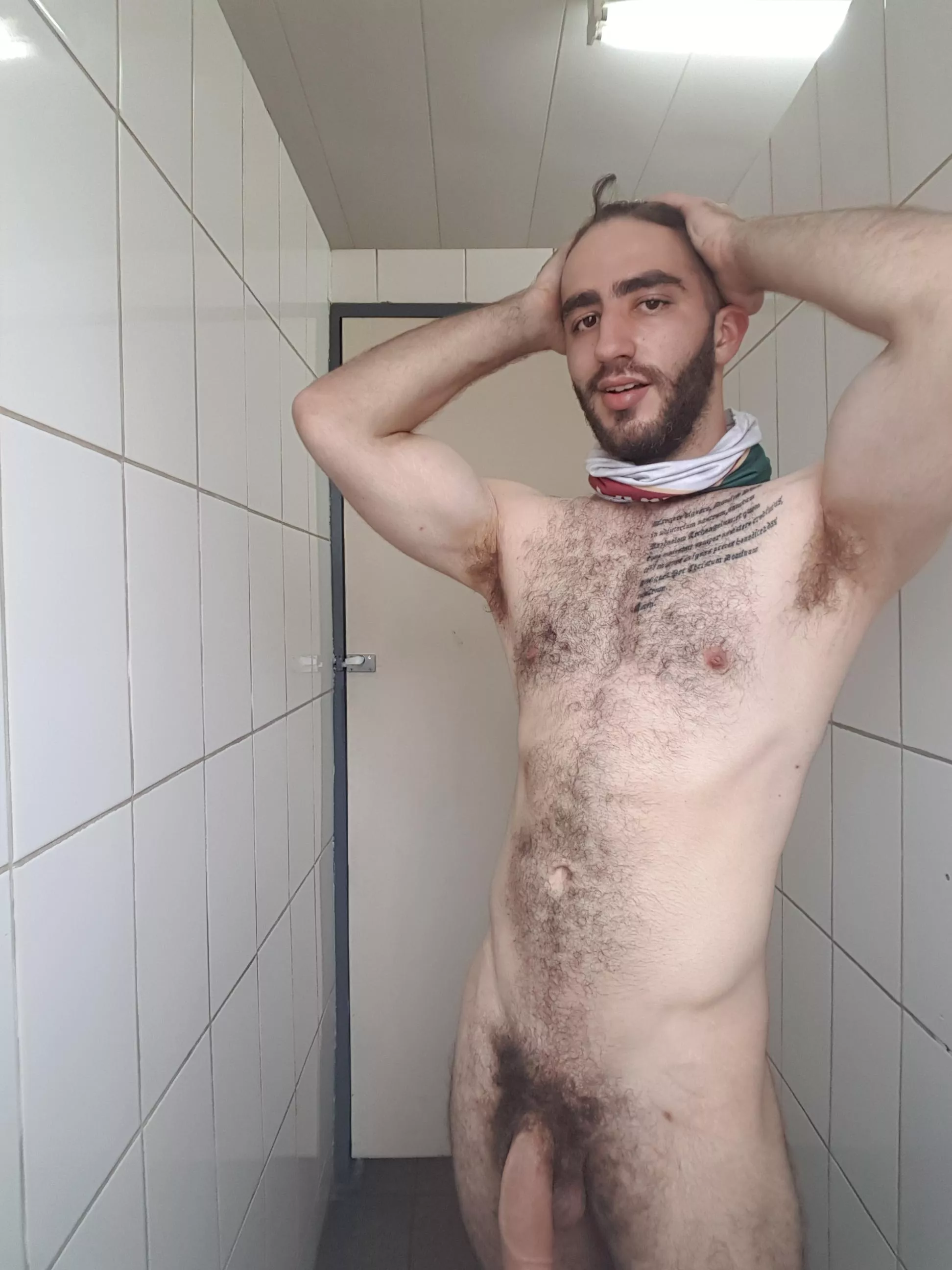 Public fun😉 posted by Useful_Body5037