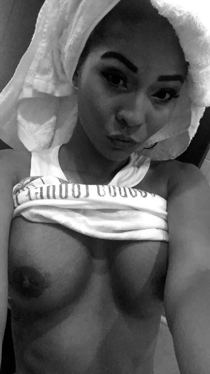 Pucker up! posted by lawrooster