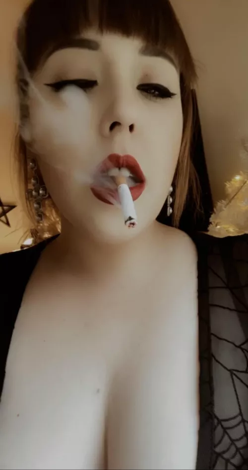 Puff. Puff. Inhale. by MistressKomakino