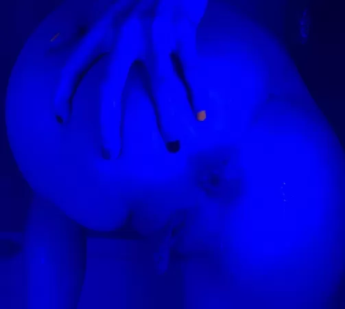 Puffy blue hole by StrawberrySugarPie