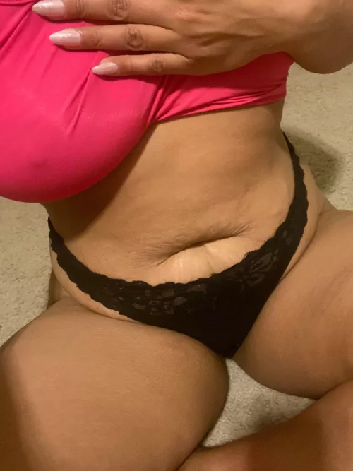 Pull em to the side, rock her to sleep by dreadlockrastah