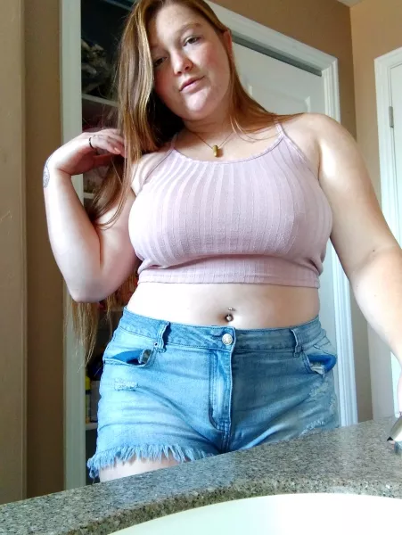 Pull my shorts down, set me on this counter and eat me while the family's in the other room by pussiesncream