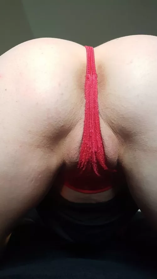 Pull to the side and start licking by Happytoshow13