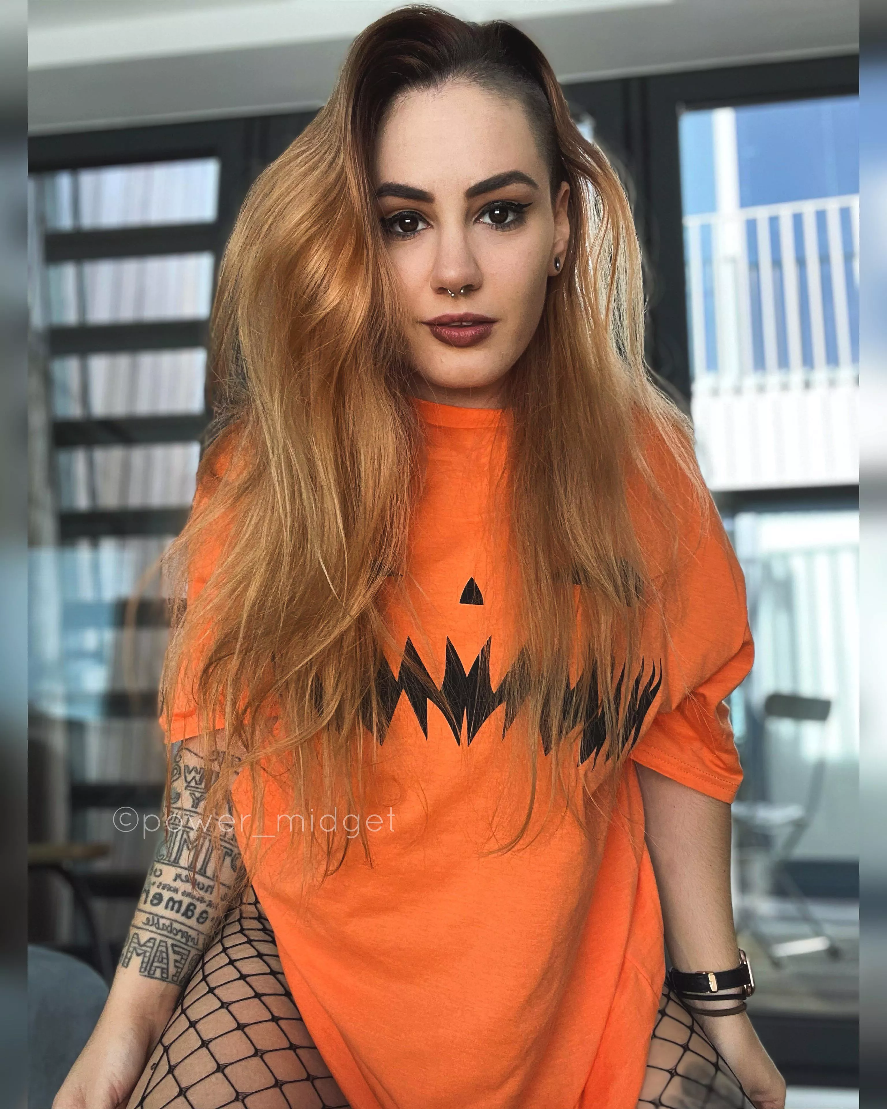 Pumpkin spiced hottie 🎃 posted by power_midget