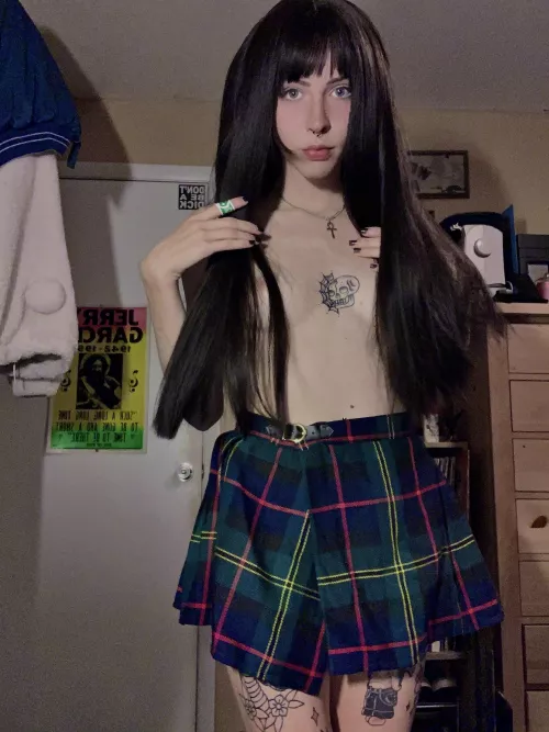 punk girl vs. tartan skirt by bbyghoul_