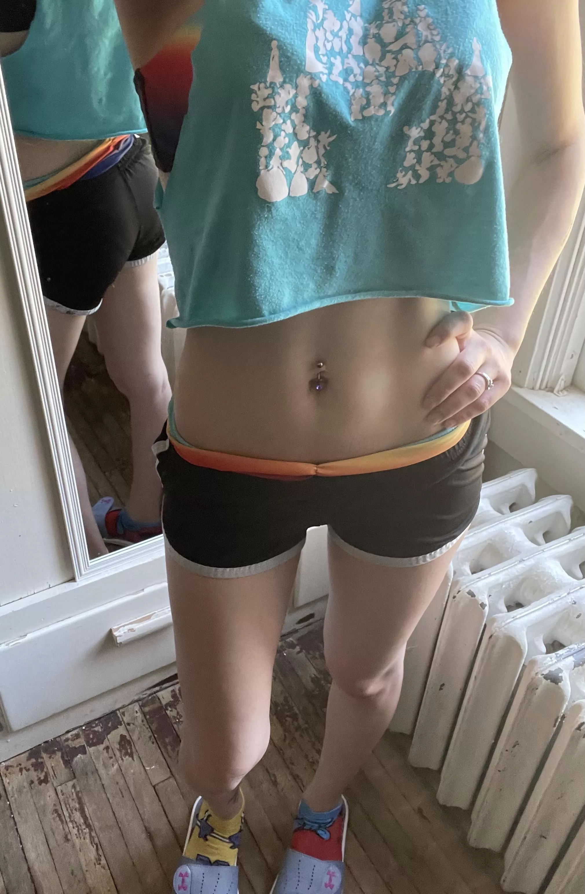 Pure heart,[f]ilthy mind, but a decent body doesn’t hurt either😜🤘🏻 posted by UhSecret