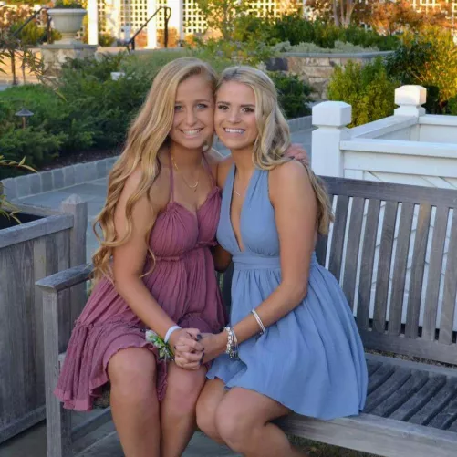 Purple Dress or Blue Dress? (IRTR) by UnloadingMySaves