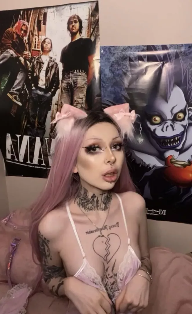 purr posted by freakonaleash47