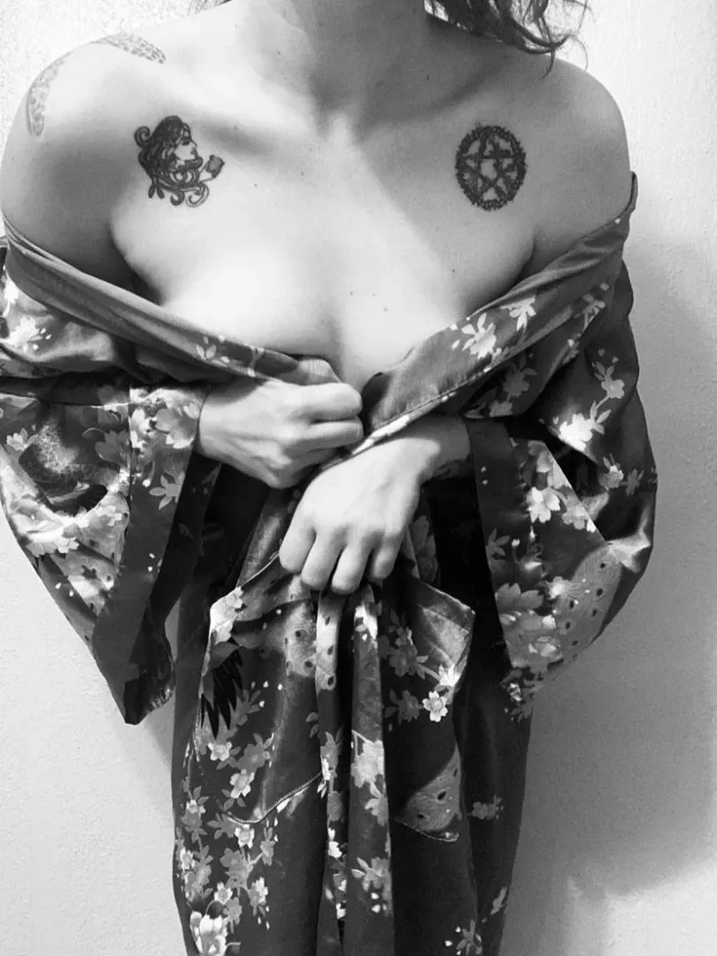 Put a noir filter on this for ya on this Birthday Eve of mine posted by mmaeflowerr