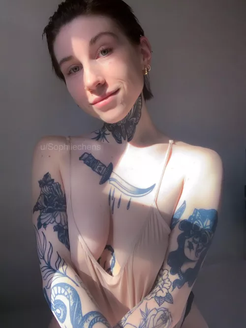 Put on my cutest smile for you :3 by Sophiiechens