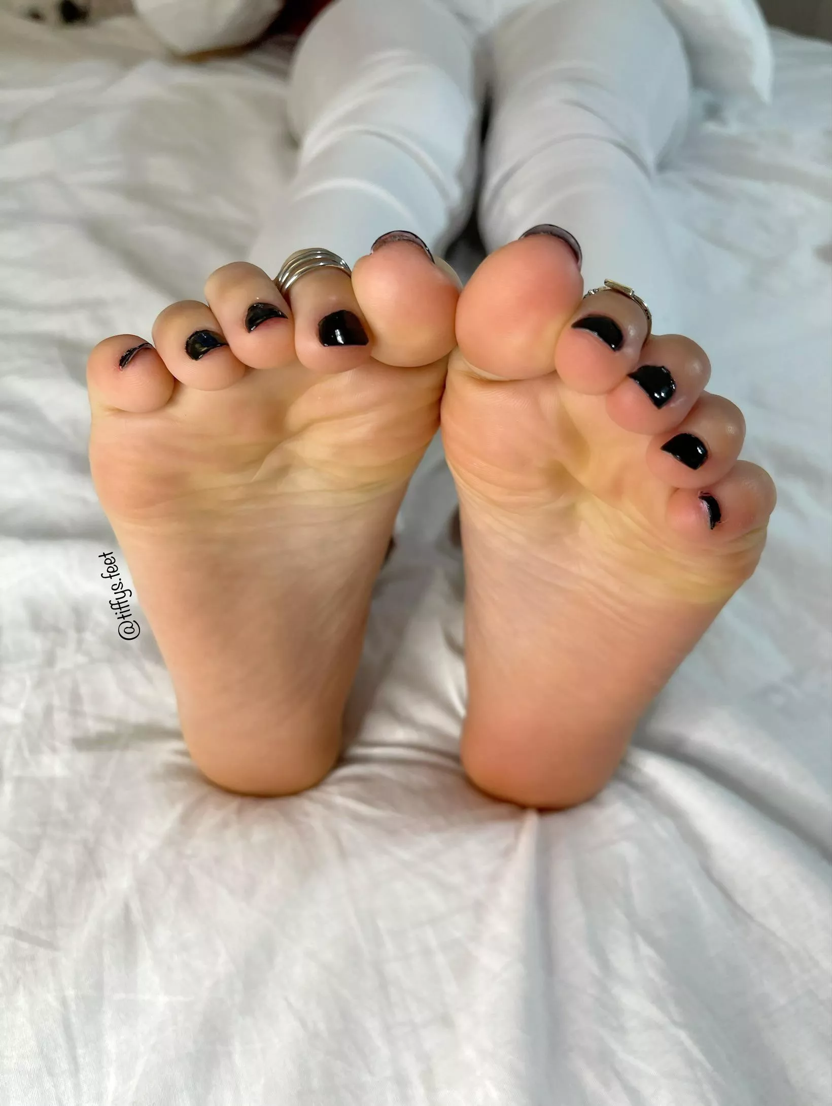 Put your face right there 💞 posted by tiffysfeetxo