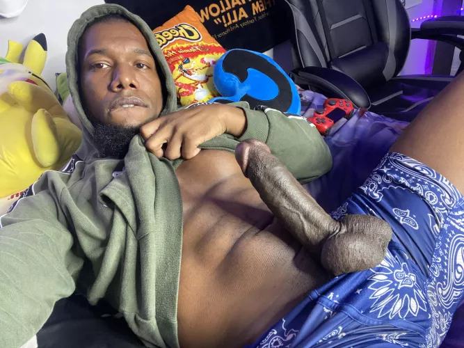 Put your lips on it👄 by pettyassgoon