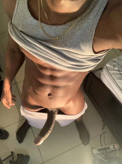 Put yuo on your knees by terrorismjellyfish