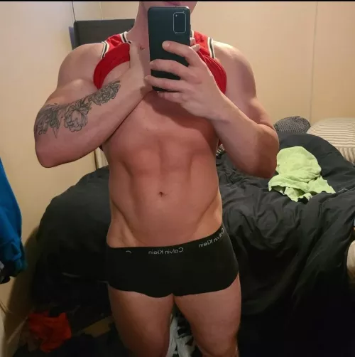 Putting your head between my quads and inserting 🥒😵 by Andremeda1