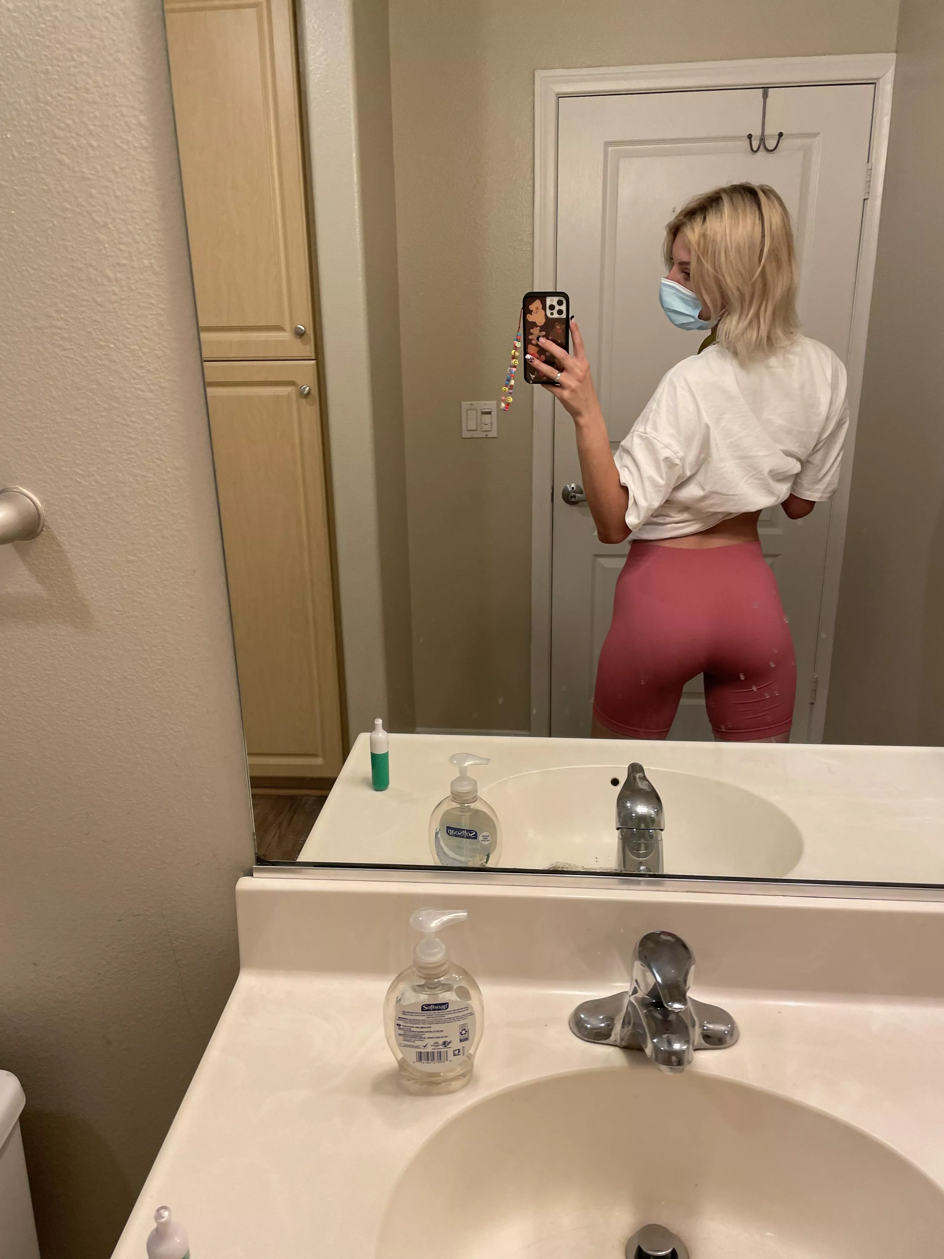 QUEER NEWBIE TO ONLY FANS. SPECIAL PROMO OUT OUT. LINK IN COMMENTS XOXO posted by peepeepooper