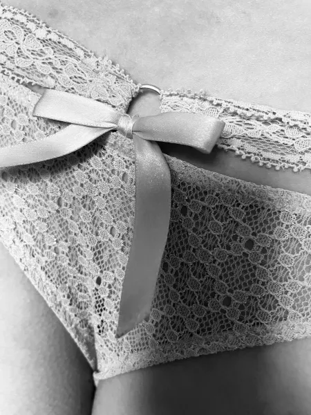 Qui saura deviner la couleur ? by TimelyBeyond8434