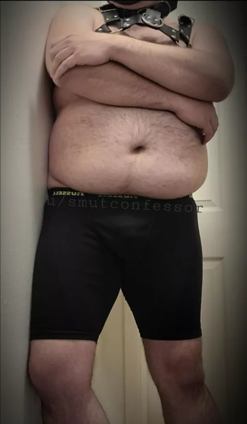 Quick! Act casual. Nothing out of the ordinary happening... by SmutConfessor