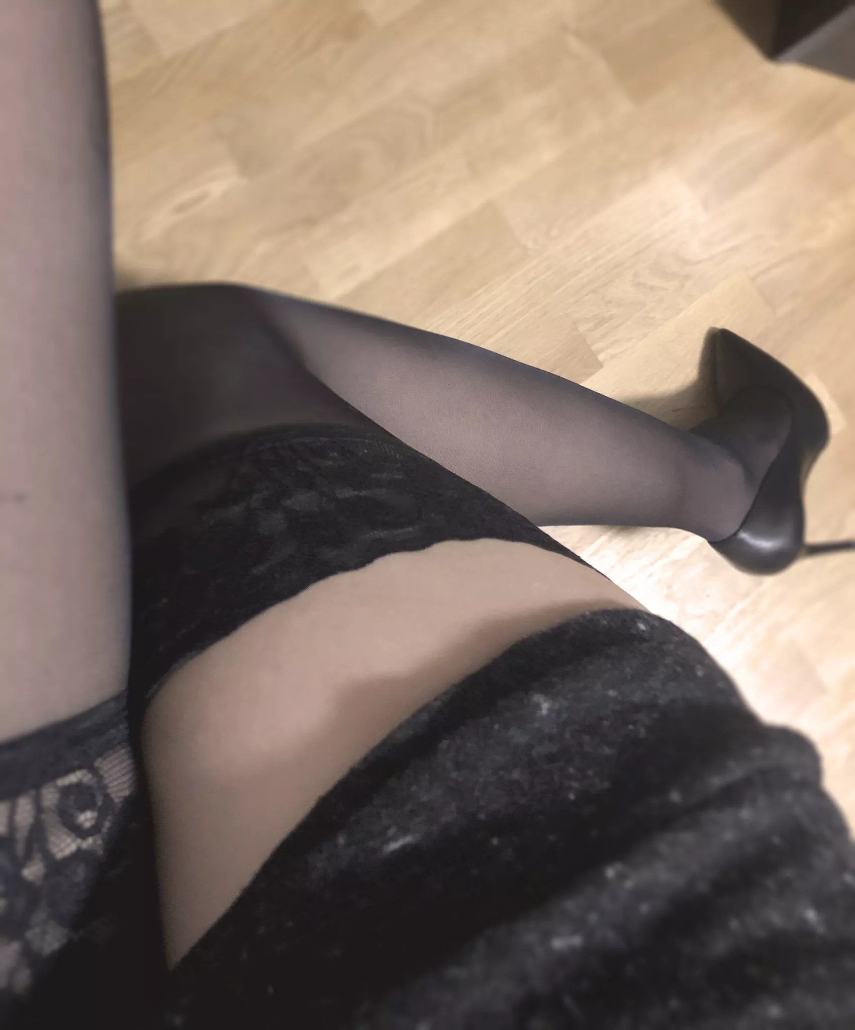 Quick flash at work posted by Peanutbutt0