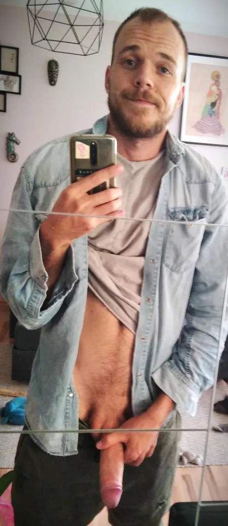 Quick peek ;) by jupiter421