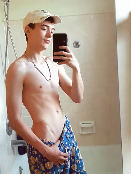 Quick pic before chores🙈😘 by rPrettyLittleOutcast